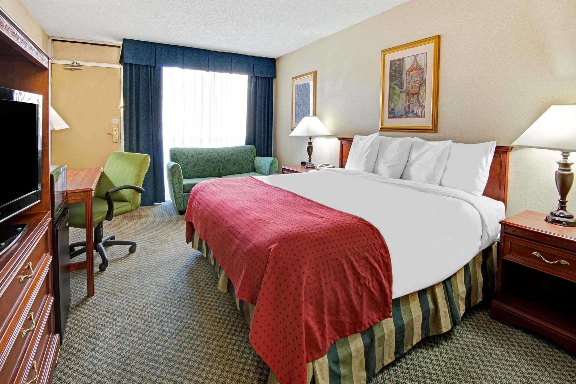 Ramada Overland Park Mission Kültér fotó