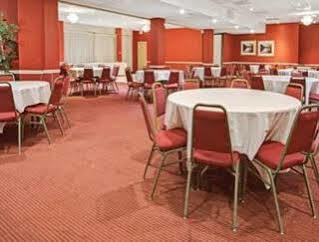Ramada Overland Park Mission Kültér fotó